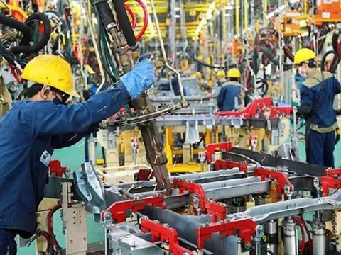 Việt Nam có thể bứt phá tăng trưởng công nghiệp vào 2025