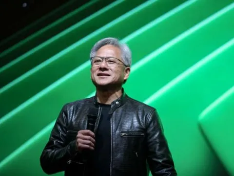 Có 1 người kiếm tiền nhiều hơn cả Elon Musk nhưng không lọt top 10 người giàu nhất thế giới, là ai?