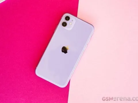 iPhone 11 vẫn còn hàng mới, giá suýt 7 triệu, vô địch giá giá rẻ, tính năng chẳng kém iPhone 16