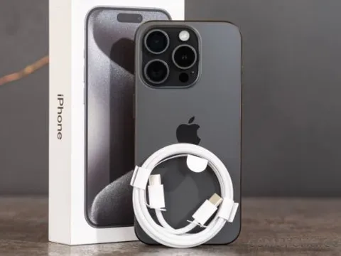 Quái vật hiệu năng nhỏ gọn iPhone 15 Pro xả kho cận Tết, giảm sâu 5 triệu, có AI xịn như iPhone 16