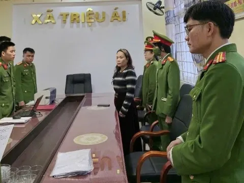 Nhờ làm 'sổ đỏ', người đàn ông bị lừa gần tỷ đồng