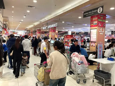 AEON mở cửa xuyên Tết Ất Tỵ