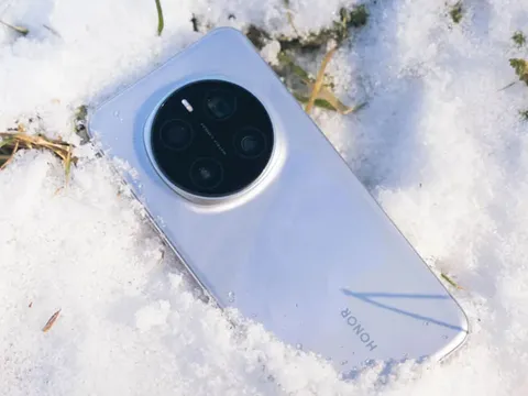 ‘Kẻ hủy diệt’ iPhone 16 Pro: Cấu hình ‘siêu khủng’, chống nước, pin 5.850 mAh, sạc 100W, camera chất lượng, giá gần 19 triệu đồng