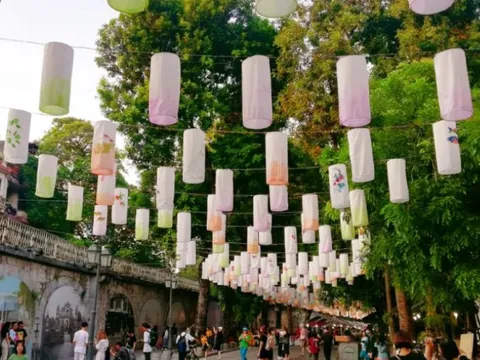 Phát triển văn hóa, nếp sống văn minh để phát triển bền vững