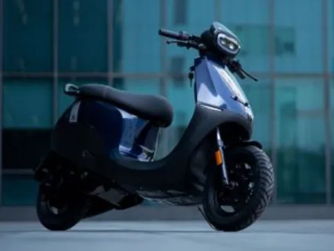 Chi tiết ‘kẻ thay thế Honda Vision’ mới: Rẻ nhất ngang Wave Alpha, có bản ABS 2 kênh đè bẹp SH Mode