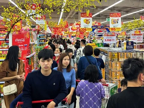 Tháng Tết: CPI tăng gần 1% do nhu cầu mua sắm cao