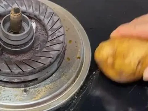 Đặt một củ khoai tây lên bếp ga, tác dụng thần kỳ, bạn có thể tiết kiệm hàng trăm đô la mỗi năm