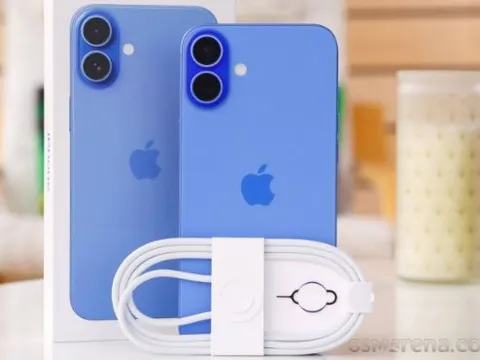 Siêu phẩm AI màn to iPhone 16 Plus giảm mạnh sau Tết 2025, cạnh tranh doanh số cực gắt với Galaxy S25 Plus