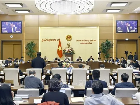 Phiên họp thứ 42 Ủy ban Thường vụ Quốc hội: Đề xuất điều chỉnh tăng trưởng GDP năm 2025 đạt 8% trở lên
