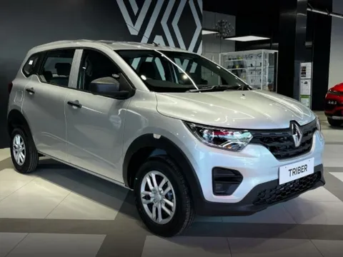 Xe MPV 7 chỗ của Pháp ra mắt 'gây sốt' với giá 166 triệu đồng: Đè bẹp Mitsubishi Xpander vì quá rẻ