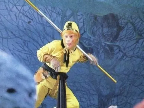 Xem Tây Du Ký gần 40 năm chưa chắc biết hết 3 chủ nhân từng sở hữu gậy Như Ý của Tôn Ngộ Không