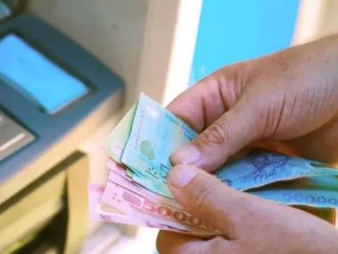 Từ nay, có 3 thay đổi khi rút tiền tại máy ATM, khách hàng không nắm được có thể bị ngừng giao dịch