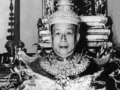 Tiết lộ món quà cưới đặc biệt Bác Hồ tặng cho Hoàng tử Lào: Không phải vàng bạc, ý nghĩa sâu xa