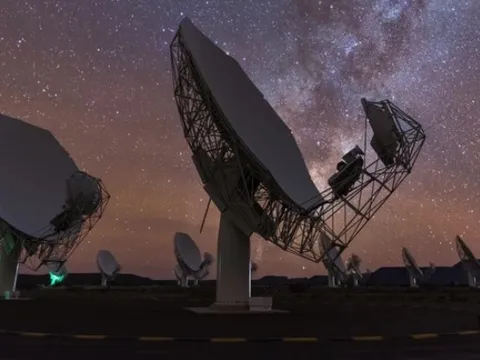 Phát hiện cấu trúc "quái vật" có thể chứa 30 dải Ngân Hà