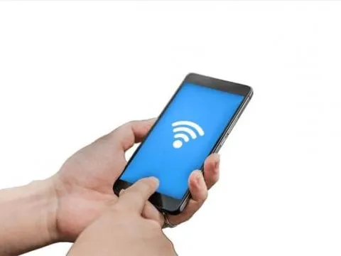 Wifi 'khỏe' mà mạng 'yếu': Nguyên nhân không ngờ tới và cách khắc phục cực đơn giản, chỉ cần bật công tắc này