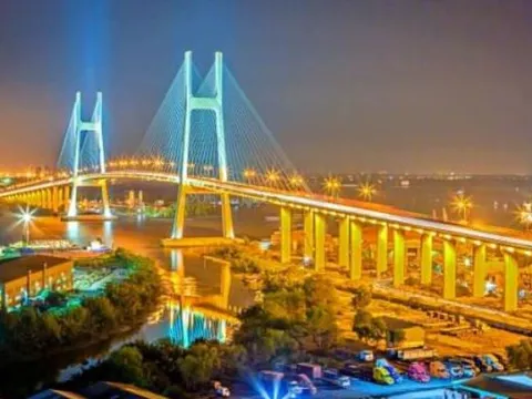 Địa phương duy nhất ở miền Nam giáp với 7 tỉnh thành khác