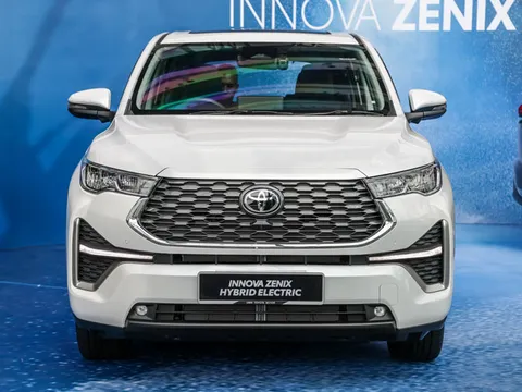 Mitsubishi Xpander kém xa Toyota Innova về doanh số