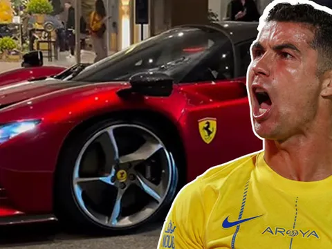 Cristiano Ronaldo sắm thêm siêu xe Ferrari