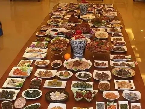 Vì sao hoàng đế thời xưa ăn uống thịnh soạn nhưng hiếm khi béo?