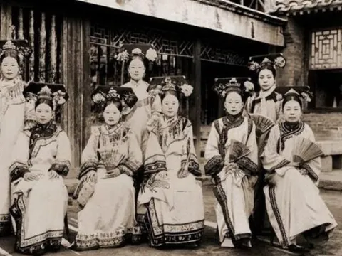 Phi tần trong hoàng cung xưa thường rất xinh đẹp, quyến rũ nhưng triều Thanh lại khác hẳn, nguyên nhân nào có điều kỳ lạ này?