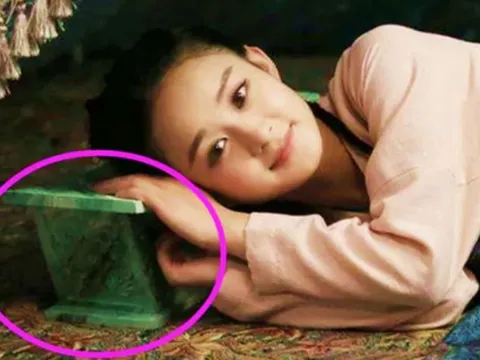 Vì sao người xưa lại sử dụng gối bằng gỗ hoặc gốm, những vật liệu cứng và lạnh, thay vì những chiếc gối mềm mại như ngày nay?