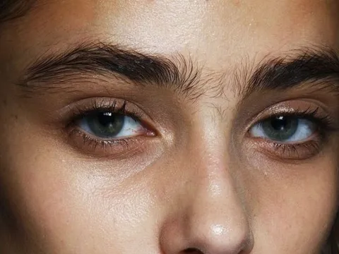 Phụ nữ có những nét tướng này dễ lận đận tình duyên, hôn nhân khó trọn vẹn