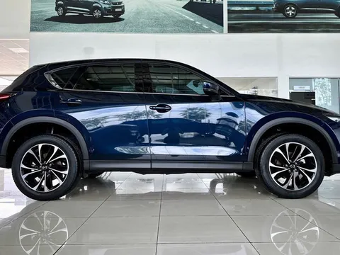 Đi ngược xu thế, Mazda CX-5 tăng giá nhẹ tại Việt Nam