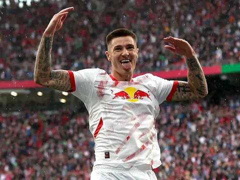 Leipzig ra giá bán ‘sát thủ vòng cấm’ cho Arsenal và Man Utd