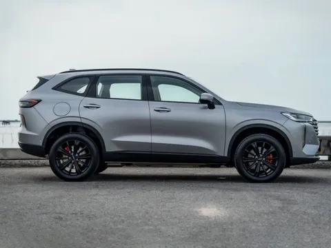 ‘Kẻ ngáng đường’ Honda CR-V ra mắt: Công suất 322 mã lực, siêu tiết kiệm xăng, giá ngang Mitsubishi Xforce