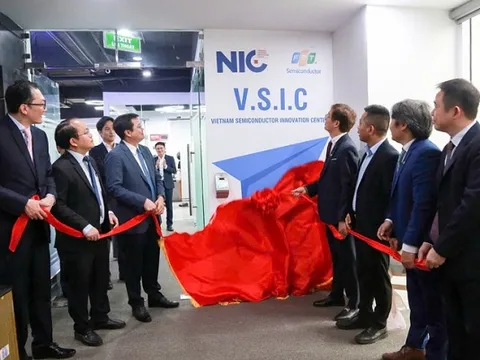Khai trương Trung tâm ươm tạo và phát triển bán dẫn 