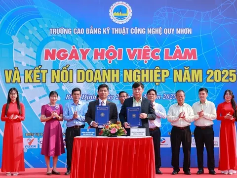 Nhà trường kết nối doanh nghiệp tạo việc làm cho sinh viên 