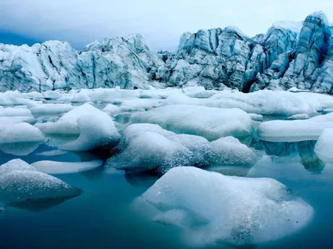 Con người và Trái Đất sẽ ra sao nếu toàn bộ sông băng trên hành tinh xanh tan chảy hết?