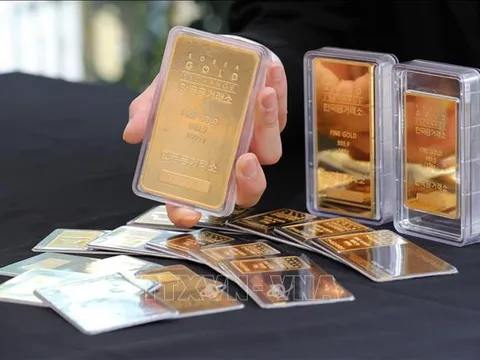 Giá vàng thế giới tiếp đà tăng sau khi Mỹ công bố thuế quan đối ứng