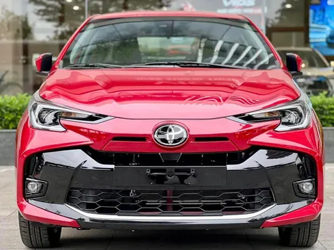 Giá lăn bánh Toyota Vios tháng 4/2025 'rẻ như cho', sẵn sàng ‘đè bẹp’ Hyundai Accent, Toyota Vios