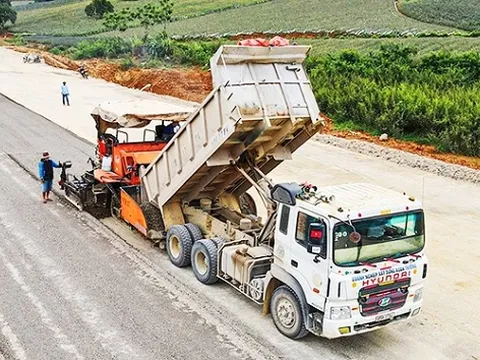 Giải ngân vốn đầu tư công và thu hút FDI tăng tốc