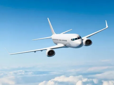 Giải mã lý do bình nhiên liệu được đặt ở cánh máy bay mà không lo bị gãy