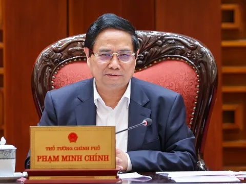 Thủ tướng yêu cầu lập ngay đoàn đàm phán với Mỹ, khẩn trương hỗ trợ doanh nghiệp