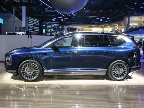 SUV sang chảnh như Mercedes-Maybach GLS 600, công suất 509 mã lực, giá ngang Honda CR-V