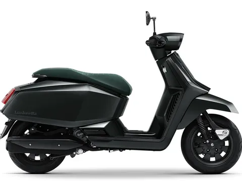 Quên Honda SH đi, “huyền thoại” xe ga Ý chính thức cập bến Việt Nam: thiết kế đỉnh cao, giá ‘mềm’, chất hơn cả Vespa