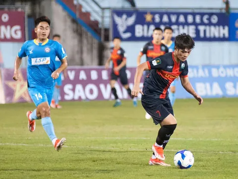 ‘Lên hương’ sau khi rời HAGL: ‘Vua giải trẻ’ nhận lời khen từ thầy cũ và được kỳ vọng là trụ cột tương lai của ĐT Việt Nam