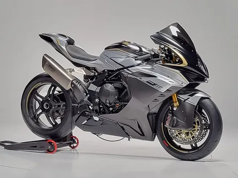 Top 10 môtô 800 phân khối tốt nhất năm 2025: MV Agusta F3 đầu bảng