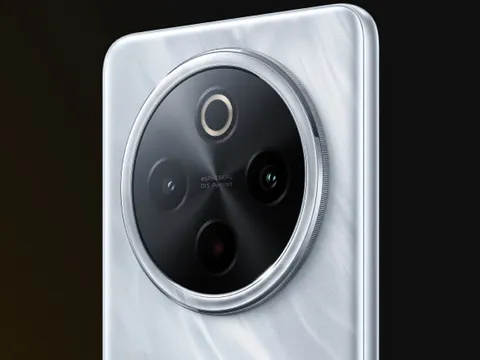 Smartphone ‘nồi đồng cối đá’, chip Snapdragon 7s Gen 3, pin 7.300mAh, giá từ 6,59 triệu đồng