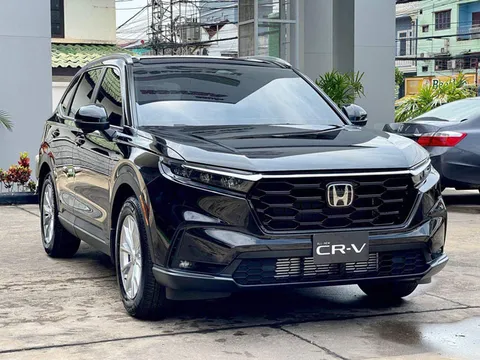 Loạt xe SUV ‘hàng hot’ đua nhau giảm giá tại Việt Nam, cao nhất cả trăm triệu đồng
