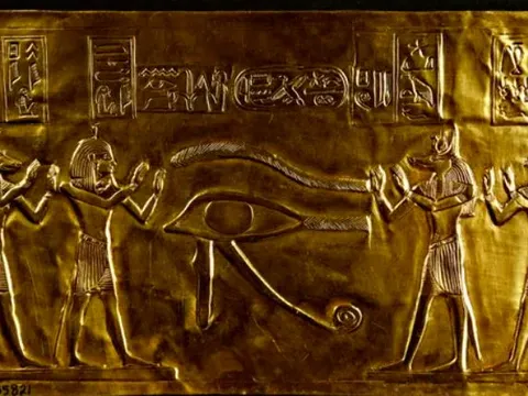 Bí ẩn con mắt của Horus: Biểu tượng quyền năng trong các ngôi mộ Ai Cập cổ đại