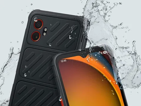 Samsung ra mắt ‘chiến thần’ smartphone siêu bền, pin rời, chip mạnh, màn hình 120Hz, giá cao ngất ngưởng