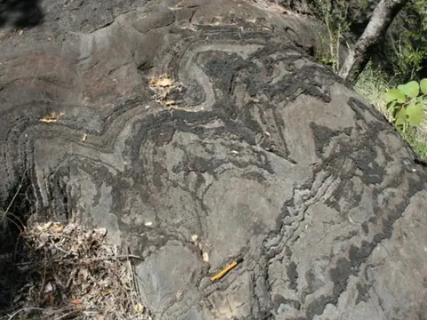 Tổ tiên 2,75 tỉ năm trước của chúng ta phát triển nhờ sức mạnh của núi lửa