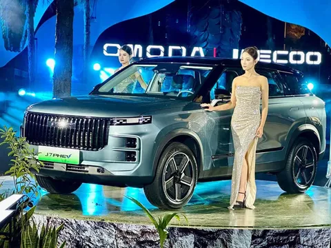 SUV hạng C công suất 342 mã lực, tiêu thụ 0,52 lít xăng/100 km, giá 879 triệu đồng tại Việt Nam, sẵn sàng ‘cướp khách’ của Mazda CX-5, Honda CR-V