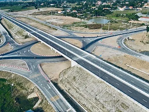 Bộ Xây dựng công bố phương án phân luồng giao thông trên loạt tuyến cao tốc sẽ thông xe từ 19/4