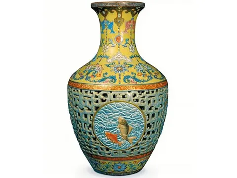 Chiếc bình cổ được định giá hơn 1.600 tỷ đồng nhưng bị vứt xó nhà suốt 40 năm vì nghĩ là đồ giả