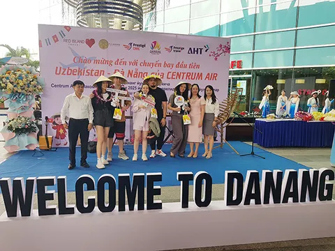 Đà Nẵng đón chuyến bay đầu tiên từ Tashkent Uzbekistan